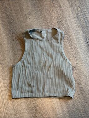 Ribbed High-Neck Crop Tank Top - Grey